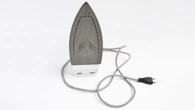 مكواة ملابس